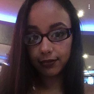 Meet your Posher, Ivory